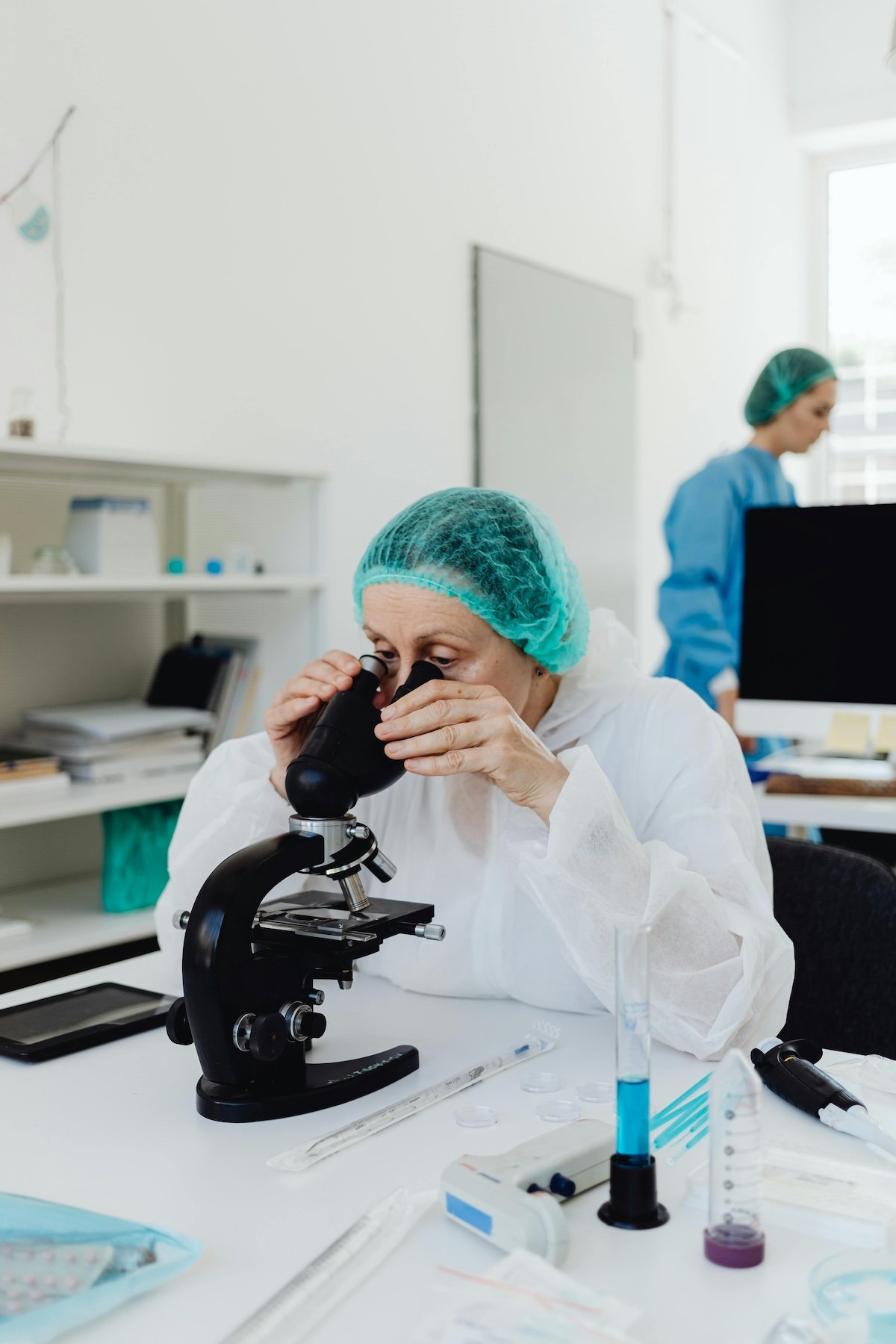 Investigación científica en laboratorio